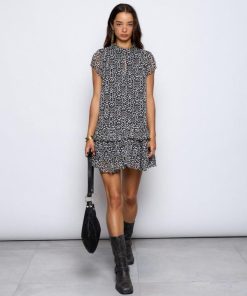 Bonnitimmons.shop0e38981555 1