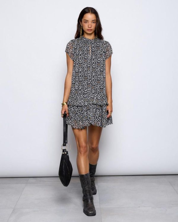 Bonnitimmons.shop0e38981555 1