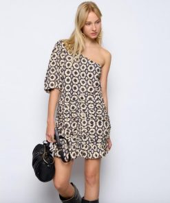 Bonnitimmons.shope627687150 2